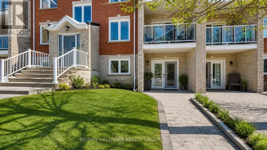 237 Oak Street West Gananoque ON K7G 2R5
