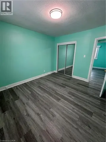 118 Jacobson Avenue St. Catharines ON L2T 3A5