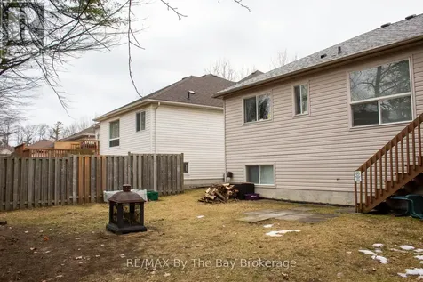 48 Rose Valley Way Wasaga Beach ON L9Z 3C4