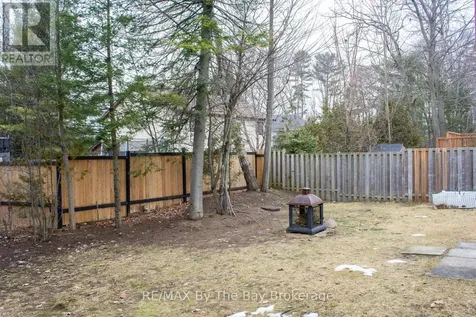 48 Rose Valley Way Wasaga Beach ON L9Z 3C4