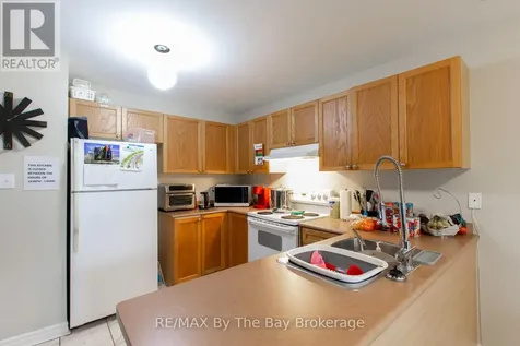 48 Rose Valley Way Wasaga Beach ON L9Z 3C4