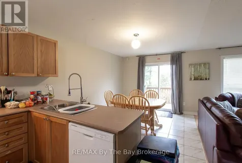 48 Rose Valley Way Wasaga Beach ON L9Z 3C4