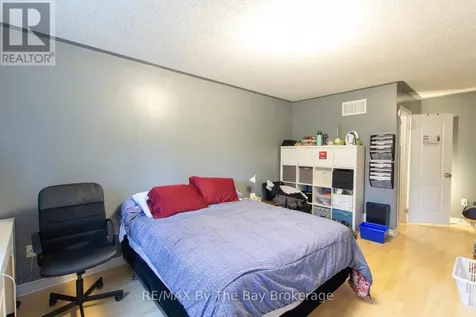 48 Rose Valley Way Wasaga Beach ON L9Z 3C4