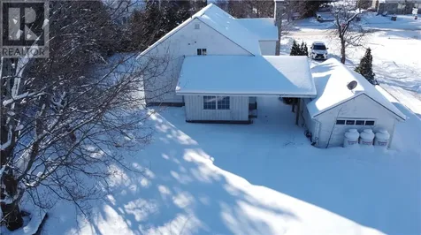 16 Robinson Street W Little Current ON P0P 1K0