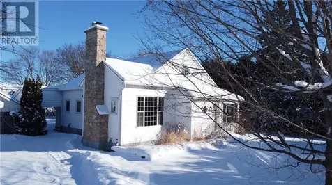 16 Robinson Street W Little Current ON P0P 1K0