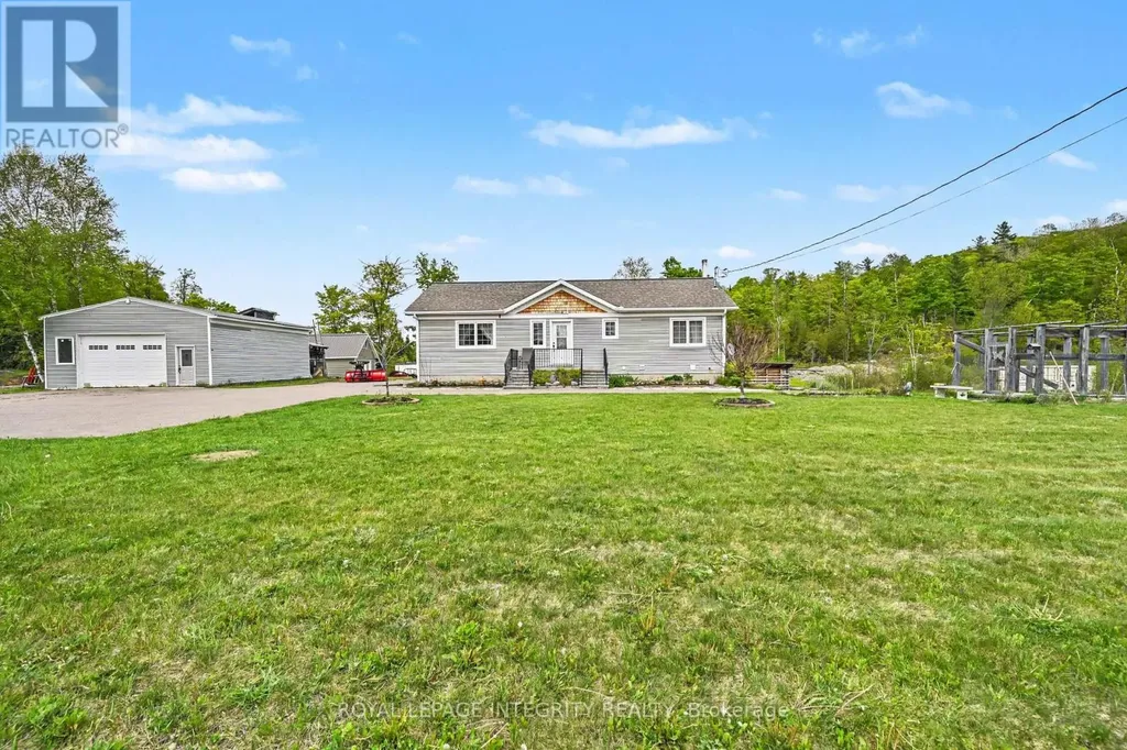 8688 Hwy 511 Highway Lanark Highlands ON K0G 1K0