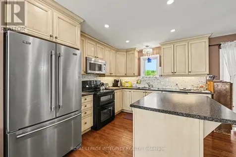 8688 Hwy 511 Highway Lanark Highlands ON K0G 1K0