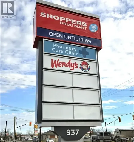937 Broad Street East Dunnville ON N1A 2Z1