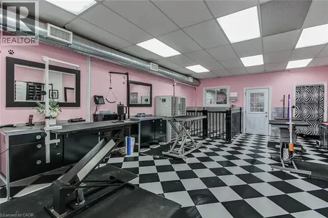 1858 Lakeshore Road West Mississauga ON L5J 1J7