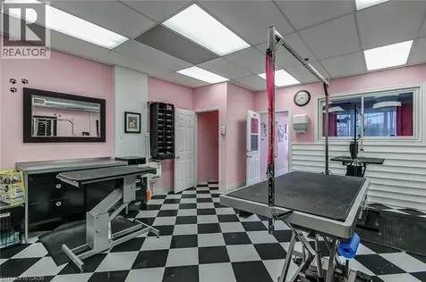 1858 Lakeshore Road West Mississauga ON L5J 1J7