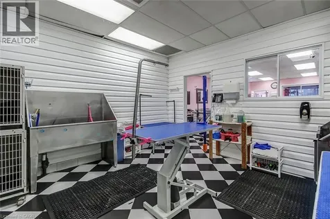 1858 Lakeshore Road West Mississauga ON L5J 1J7