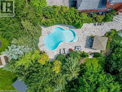 15 Trillium Terrace Halton Hills ON L7J 2W8