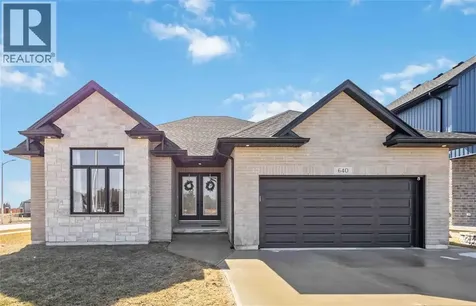 640 Sweetbay Crescent Sarnia ON N7S 0B3