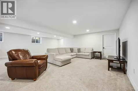 640 Sweetbay Crescent Sarnia ON N7S 0B3