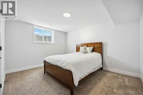 640 Sweetbay Crescent Sarnia ON N7S 0B3