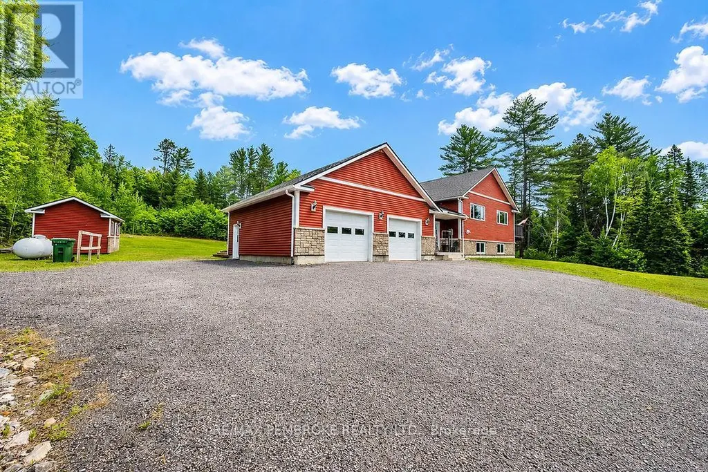 616 Barron Canyon Road Petawawa ON K8A 6W7