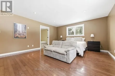 616 Barron Canyon Road Petawawa ON K8A 6W7