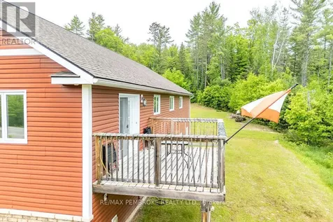 616 Barron Canyon Road Petawawa ON K8A 6W7