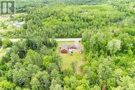 616 Barron Canyon Road Petawawa ON K8A 6W7