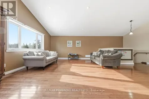 616 Barron Canyon Road Petawawa ON K8A 6W7