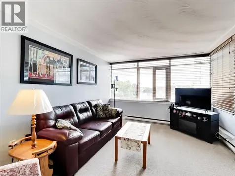 30 Harrisford Street Hamilton ON L8K 6M9