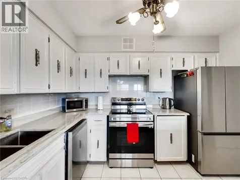 30 Harrisford Street Hamilton ON L8K 6M9