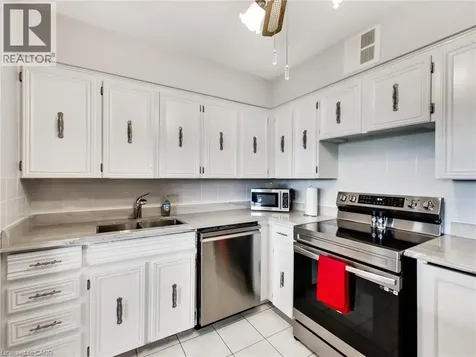 30 Harrisford Street Hamilton ON L8K 6M9