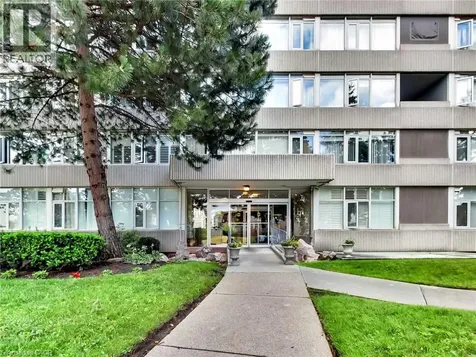 30 Harrisford Street Hamilton ON L8K 6M9