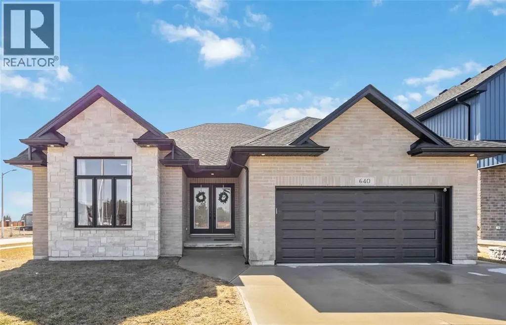 640 Sweetbay Crescent Sarnia ON N7S 0B3