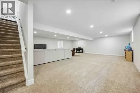 640 Sweetbay Crescent Sarnia ON N7S 0B3