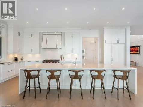 140 Secord Lane Burlington ON L7L 2H7