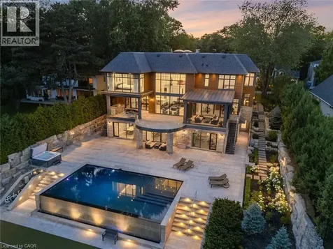 140 Secord Lane Burlington ON L7L 2H7