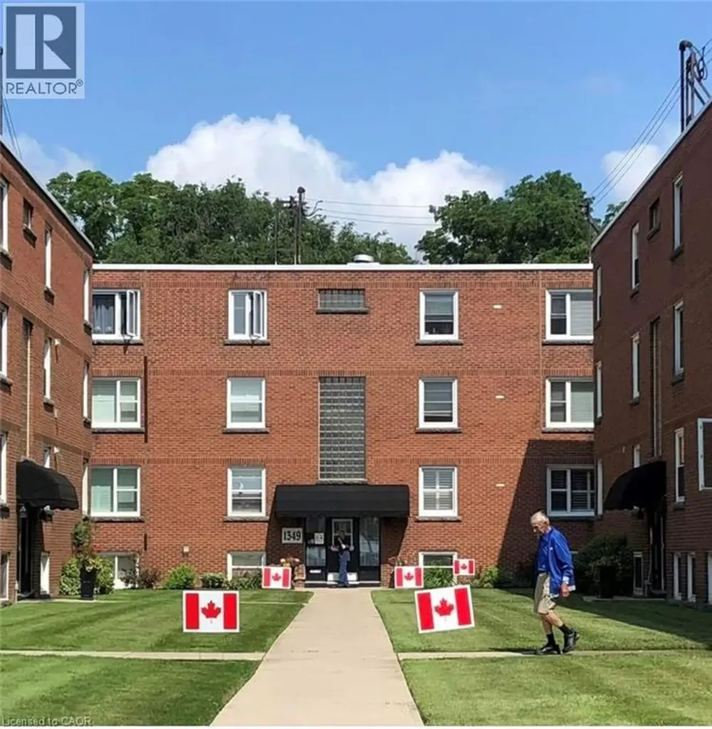 1351 Lakeshore Road Burlington ON L7S 1B1