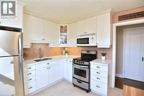 1351 Lakeshore Road Burlington ON L7S 1B1