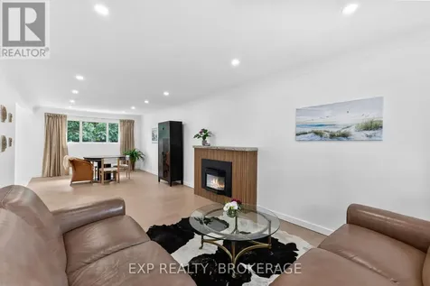 1502 Farnsworth Avenue Ottawa ON K1H 7C3