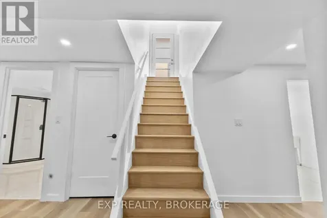 1502 Farnsworth Avenue Ottawa ON K1H 7C3