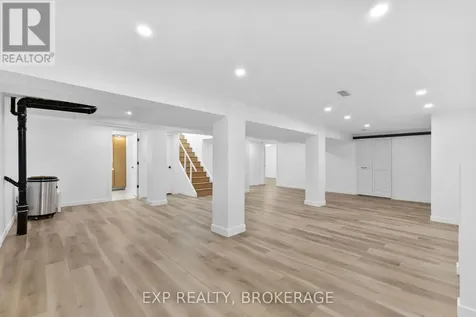 1502 Farnsworth Avenue Ottawa ON K1H 7C3