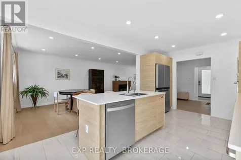 1502 Farnsworth Avenue Ottawa ON K1H 7C3