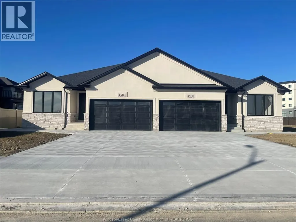 4517 Valerio Crescent Lasalle ON N9H 0N1