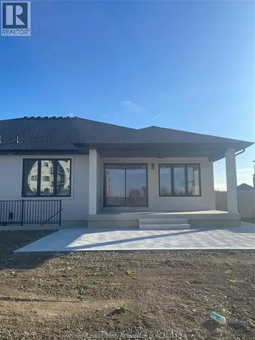 4517 Valerio Crescent Lasalle ON N9H 0N1