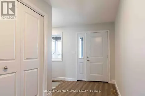 49 Mackenzie John Crescent Brighton ON K0K 1H0