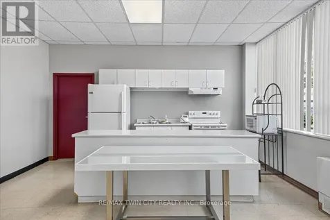 3227 King Street East Kitchener ON N2A 3Z9