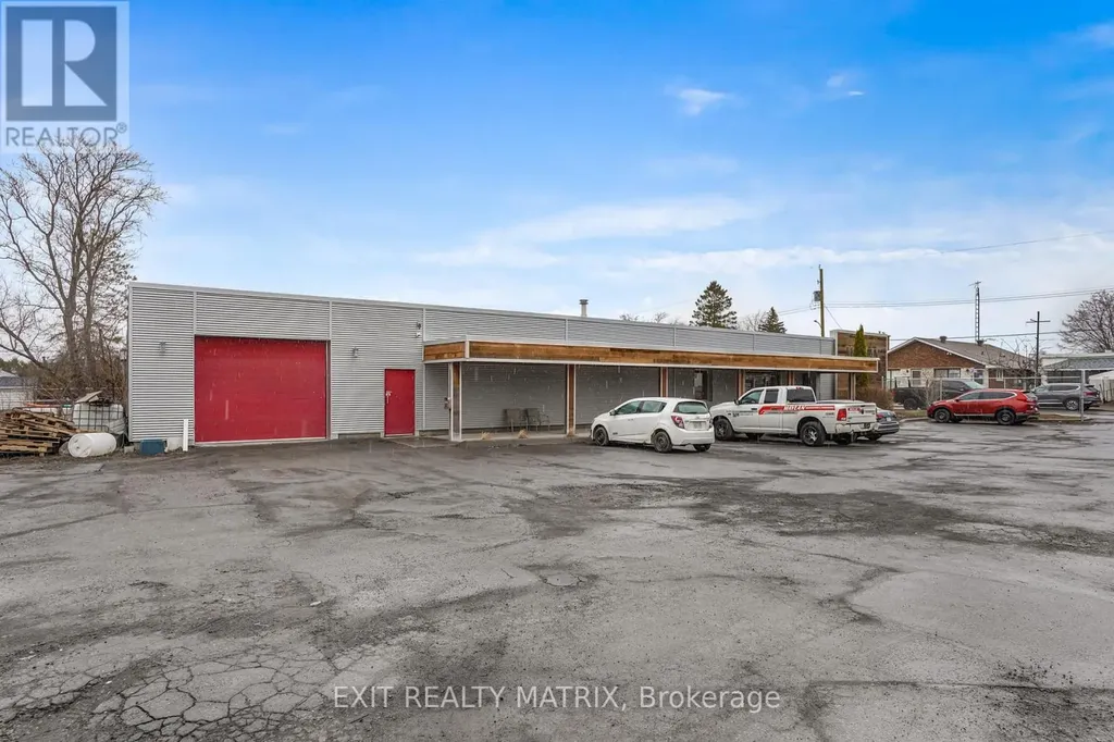 372 Bertha Street Hawkesbury ON K6A 2A8