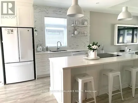 14 Clayton John Avenue Brighton ON K0K 1H0
