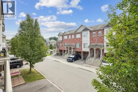 6 Chestnut Drive Grimsby ON L3M 0C4