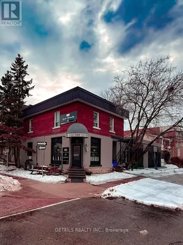 698 Cooper Street Ottawa ON K1R 6C6