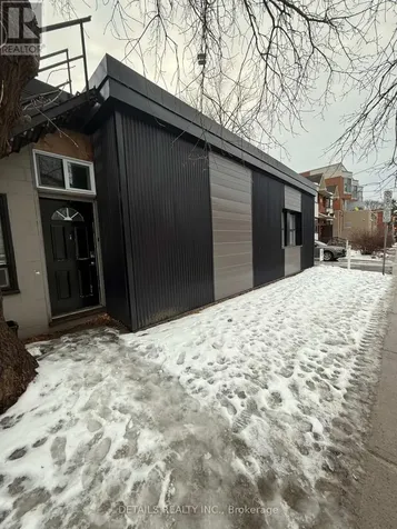698 Cooper Street Ottawa ON K1R 6C6