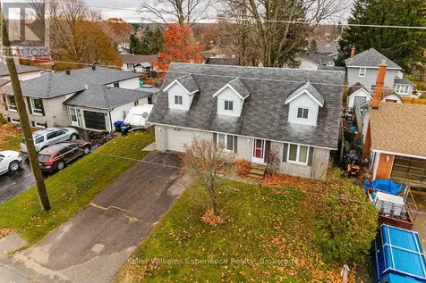 4 Dunlop Street Penetanguishene ON L9M 1J2