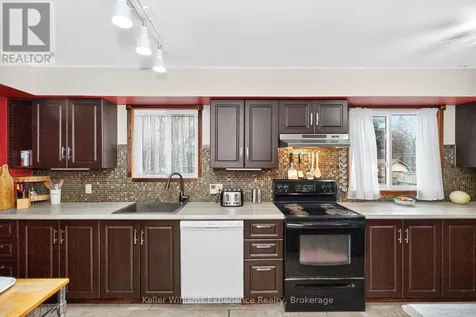 4 Dunlop Street Penetanguishene ON L9M 1J2