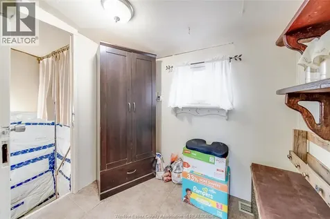 1537 Westminster Boulevard Windsor ON N8T 1W8